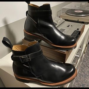 Dr. “Doc” Martens Kenton black leather buckle 10